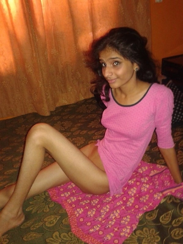 Skinny figured sexy Indian girls pics 19