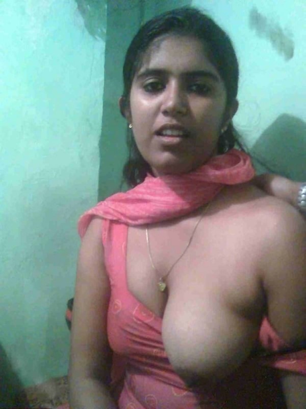 Tempting nude pics of Indian teen girls 34