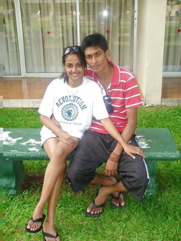 Dusky Indian girl at resort with bf