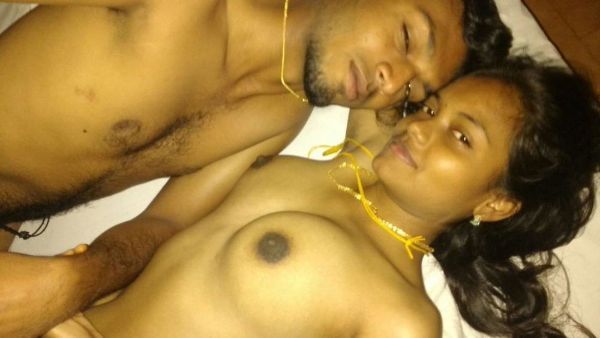 Sexy Indian couples nude pics 5