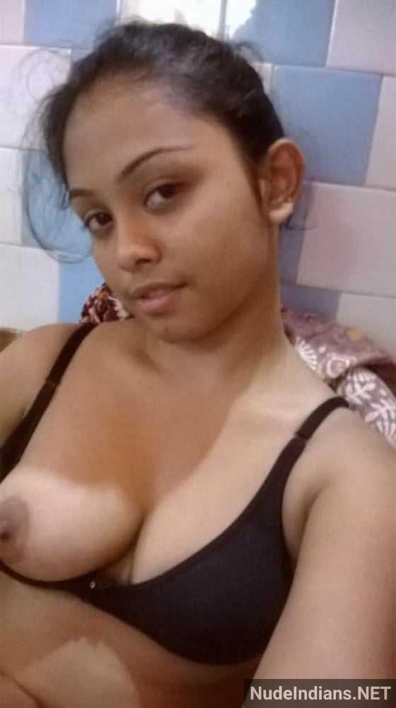 Girls Nude Selfie