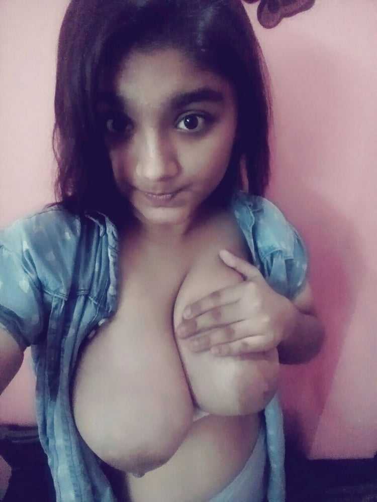 Big Boobs Selfie