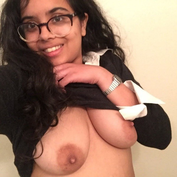 provocative big indian boobs pics - 12