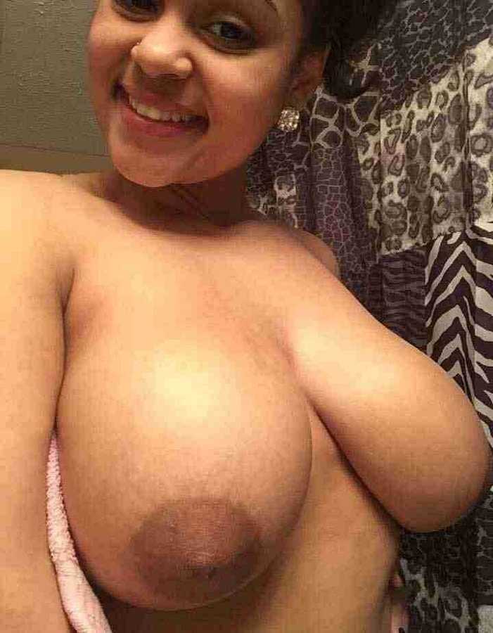 Indian Tits Pics