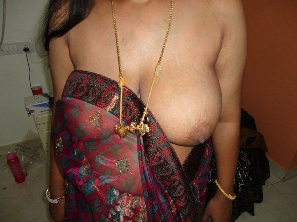 provocative naked aunty pics - 16