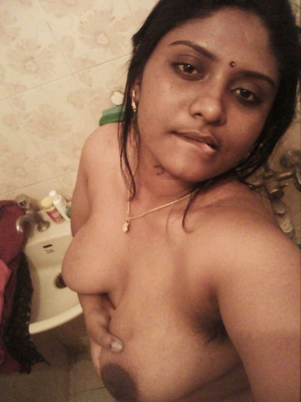 arouse your lust to horny indian bhabhi nude pics - 25