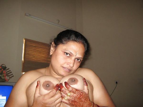 desi beautiful aunties nude xxx pics boobs ass - 41
