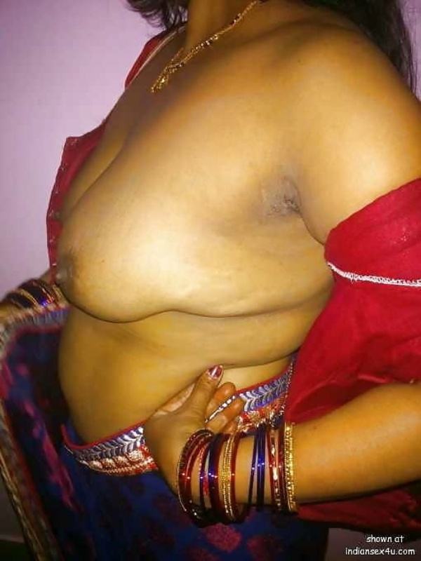 Big Boobs Desi Aunty Boobs Press