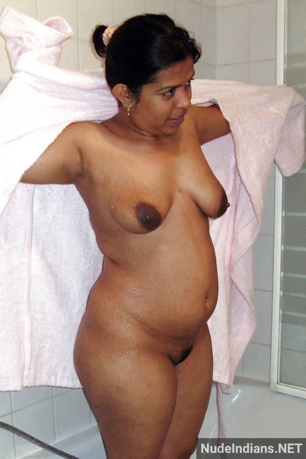 indian aunty nude pic revathi affair with boss pics - 52