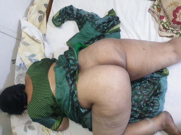 big boobs ass indian nude aunty images desi xxx - 45