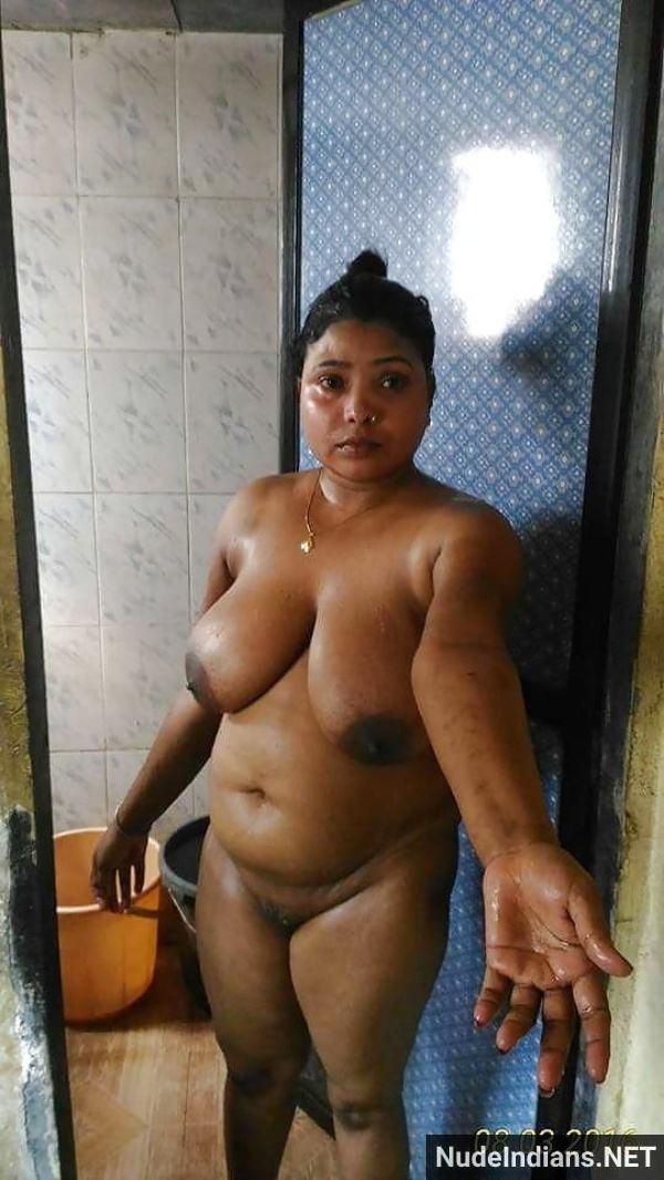 new desi nude aunty pics - 35