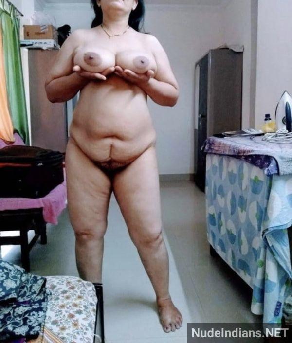 desi nude aunty exposing big boobs ass - 29
