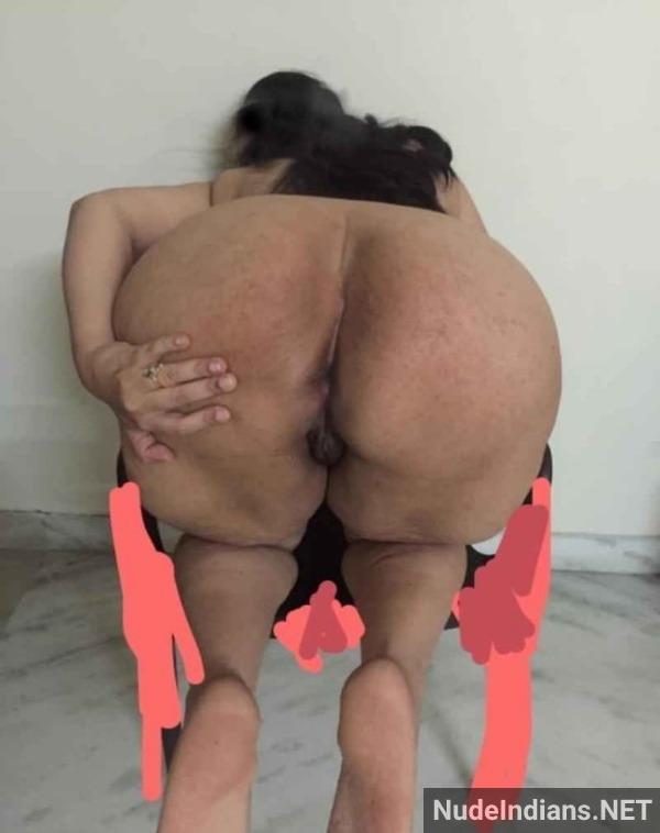desi nude aunty exposing big boobs ass - 9