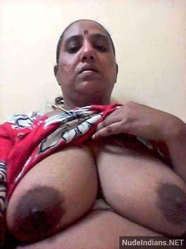 Fat And Naked - 51 Nude Indian fat aunty photos of sexy big boobs and booty