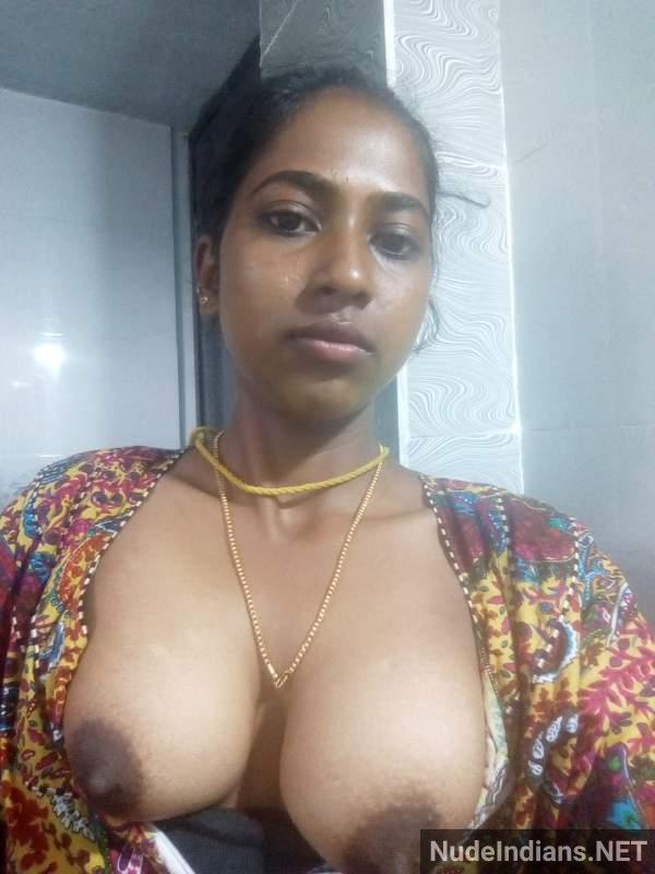 sexy bhabhi boobs cleavage nude pics - 16
