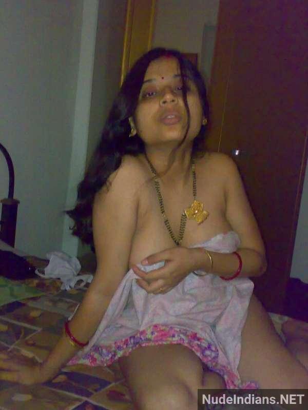 gurgaon nude bhabhi big boobs ass pics - 1