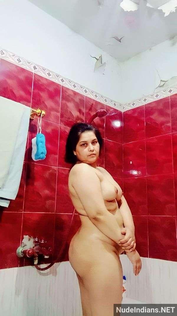 sexy teacher aunty nude pics - 3