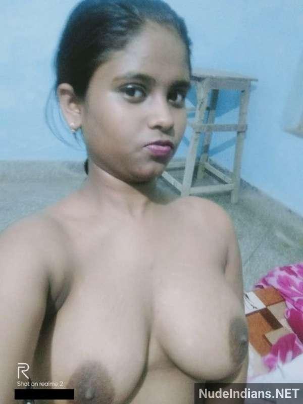 xnxx indian boobs pics nude bhabhi - 16