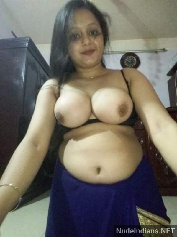 Desi bhabhi nude selfie photos 23