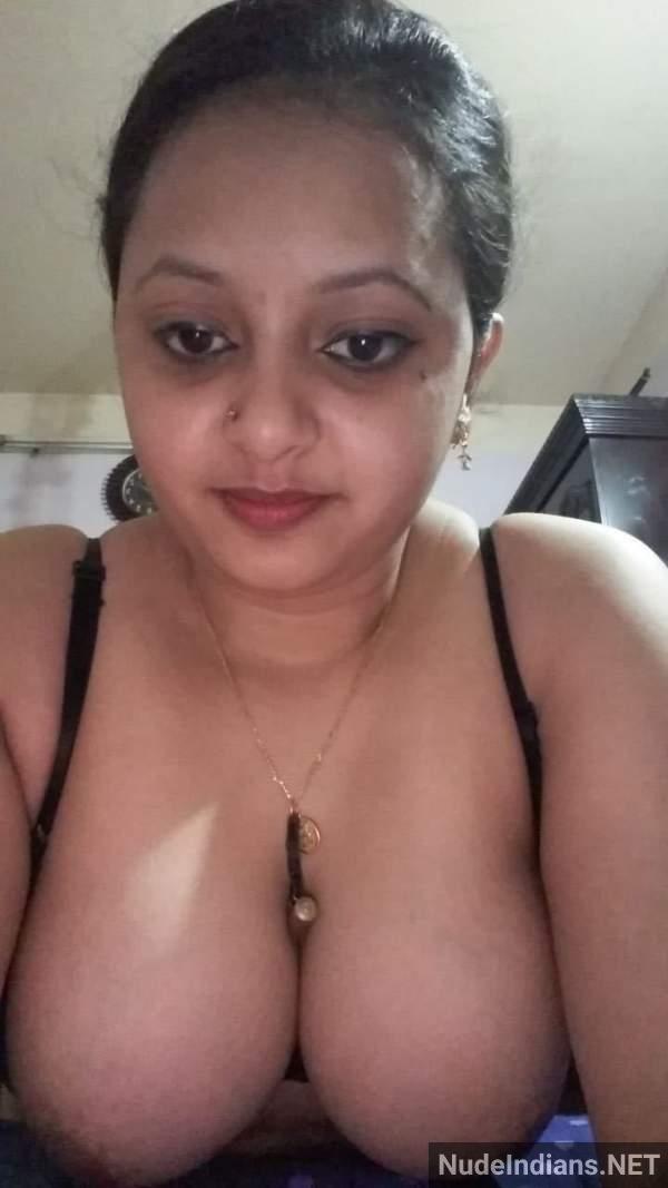 Desi bhabhi nude selfie photos 24