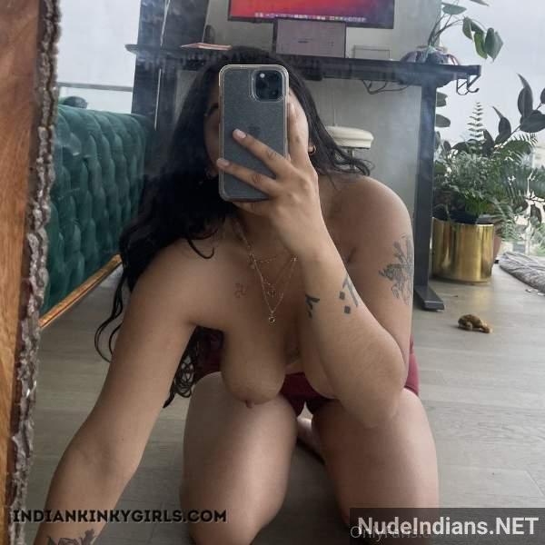 Desi bhabhi nude selfie photos 41