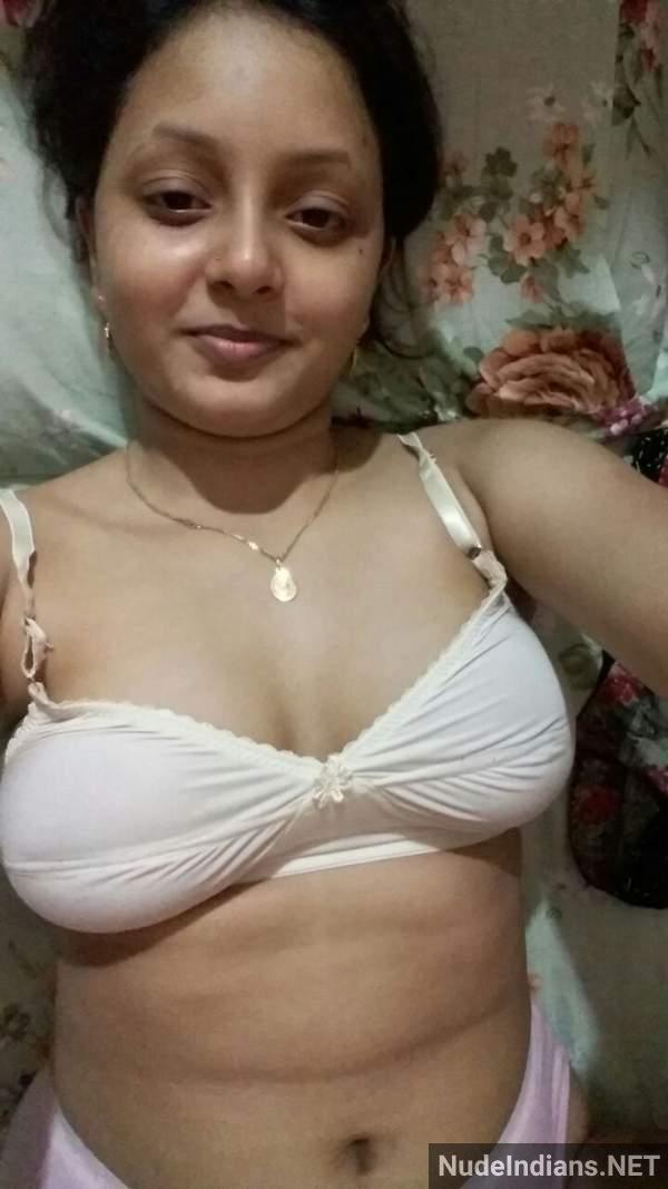 Desi bhabhi nude selfie photos 56