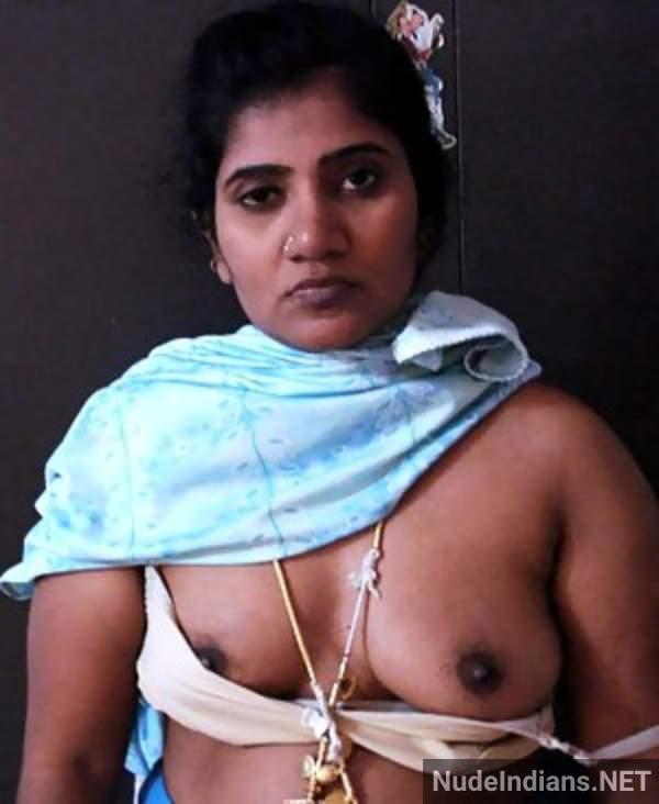 nude indian aunty showing boobs pics 36