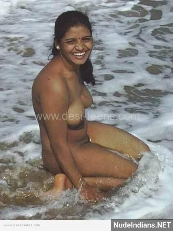 desipapa indian sex photos of milfs and bhabhi 56