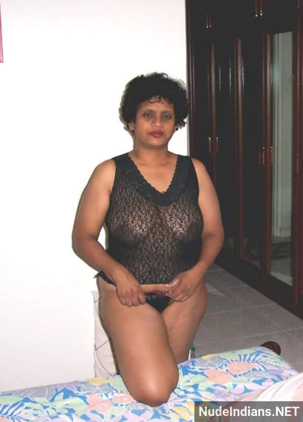 indian mature aunty naked images 39
