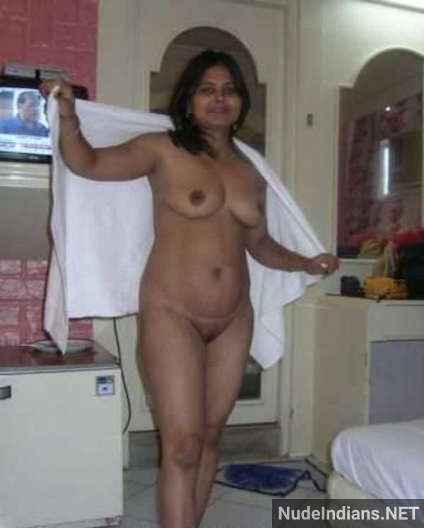big boobs ass hot bhabhi nude pics doing sex 9