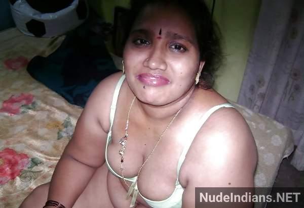 hindi nude pics aunty mature badi gaand chuchi 18