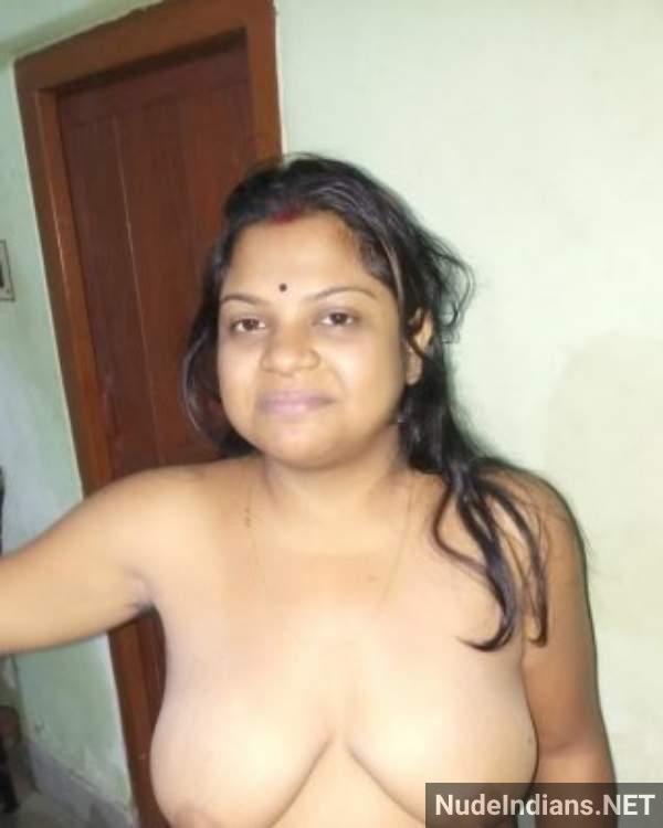 big boobs Indian aunty nude pictures 40