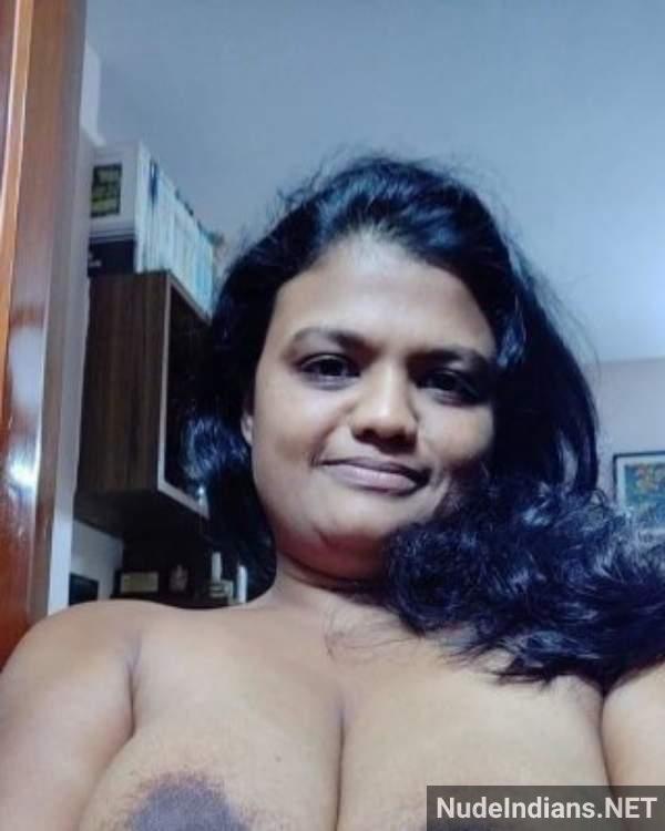 big boobs Indian aunty nude pictures 86