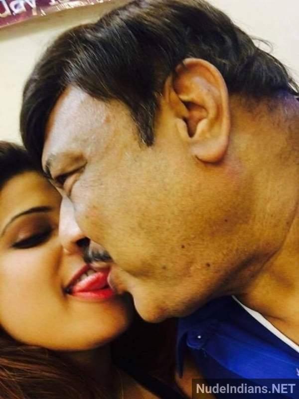 desi bhabi sex pics cheating affair boss 38