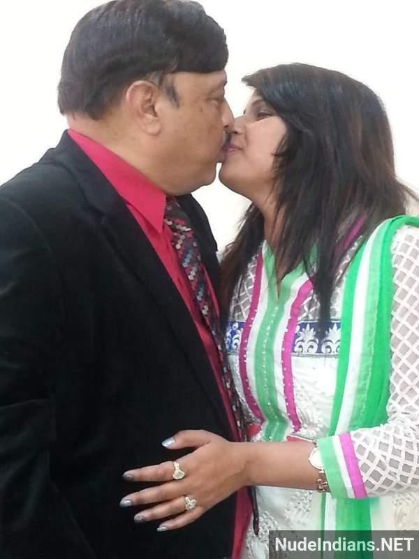 desi bhabi sex pics cheating affair boss 39