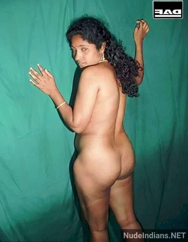 nude tamil aunty mulai and pundai pics 28