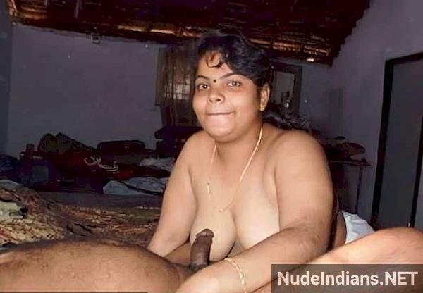 nude tamil aunty mulai and pundai pics 8