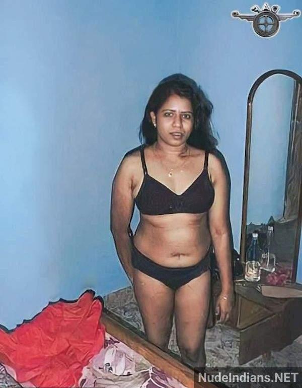 nude tamil aunty mulai and pundai pics 84