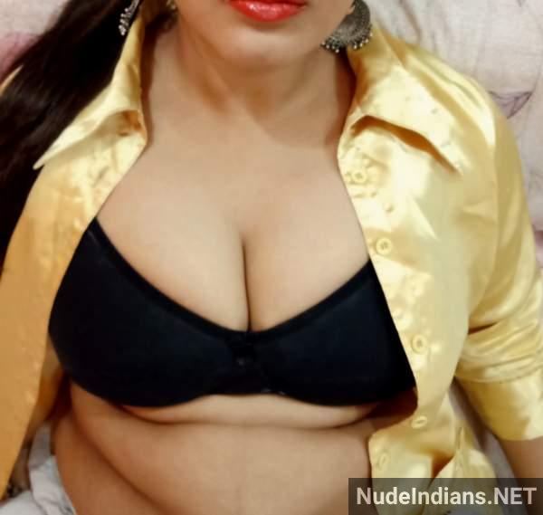 desi milf bhabhi big nude boobs pic 30