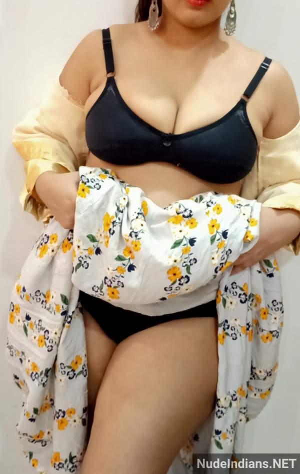 desi milf bhabhi big nude boobs pic 65