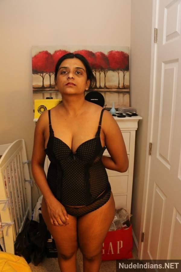 nude desi bhabhi porn pic of kannada milf 21