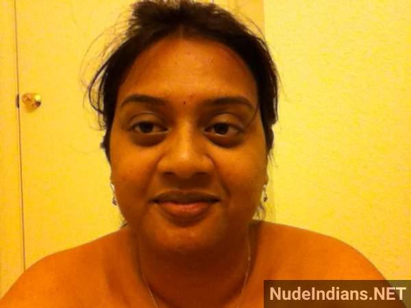 viral mature indian aunty naked photo 30