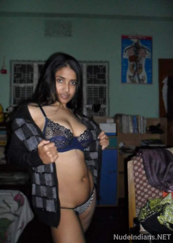 horny indian bhabi nude photos 31