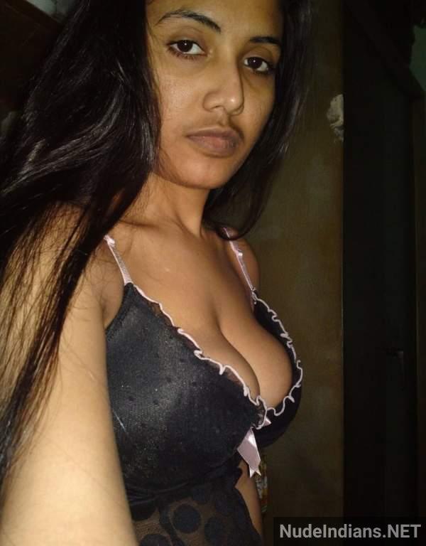 horny indian bhabi nude photos 33
